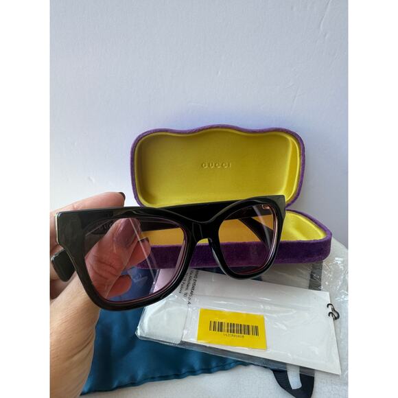Gucci Retro Black Pink / Purple Sunglasses main image 9